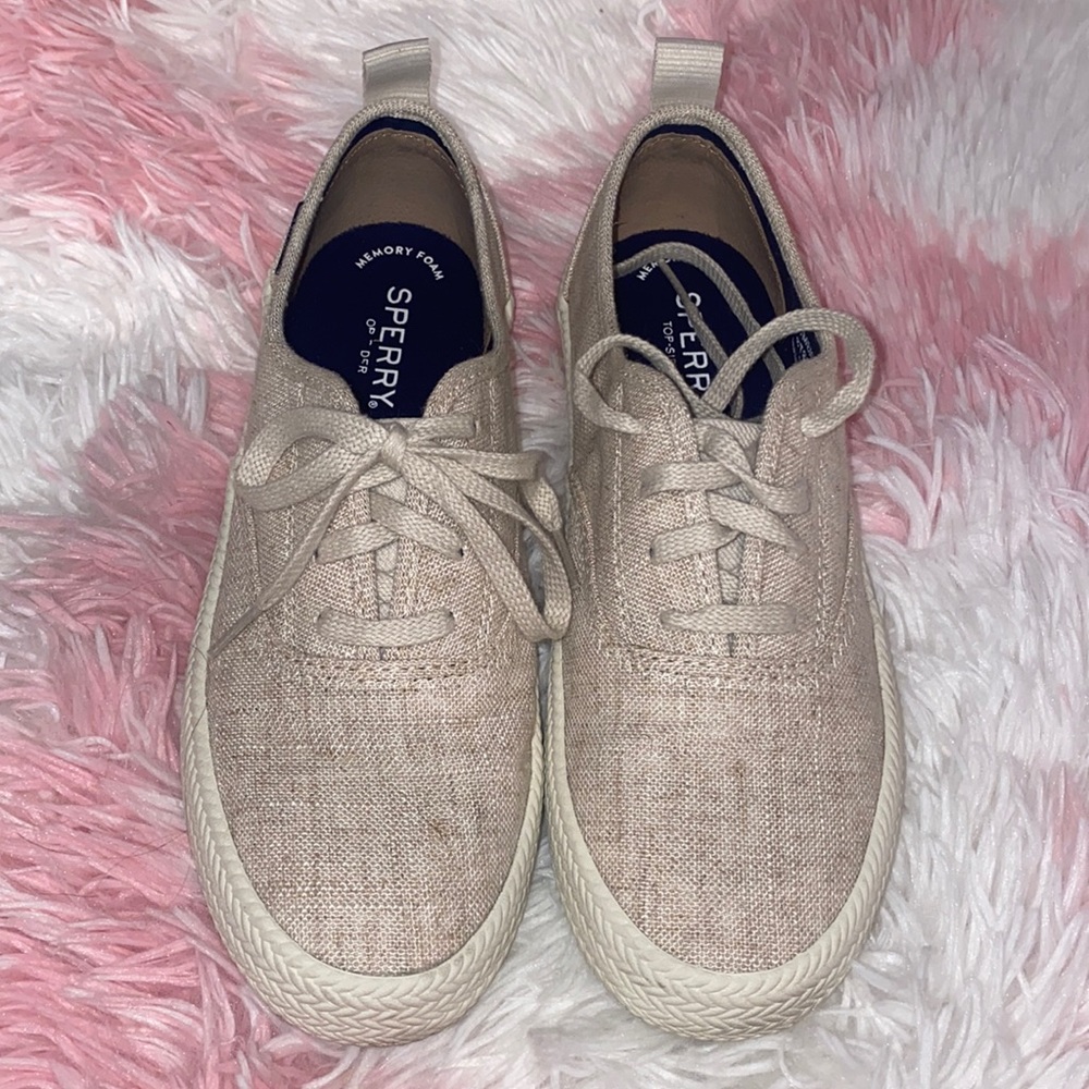 Sperry Tennis shoes w/box